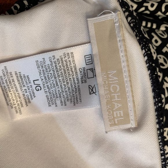 Michael Kors Peace & Love Black/ White Large Bikini Top - Picture 3 of 7